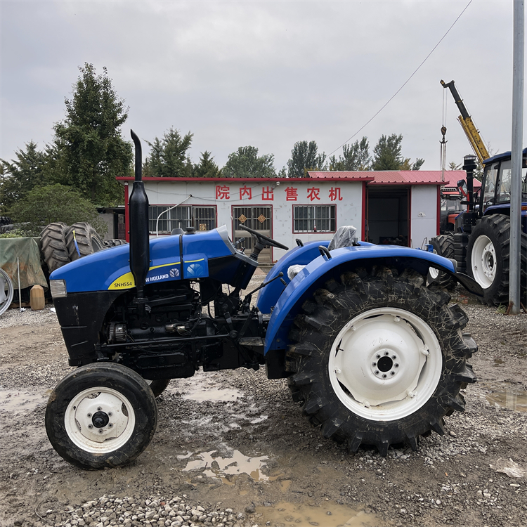Utilizado New Holland 550 Tractor 2WD