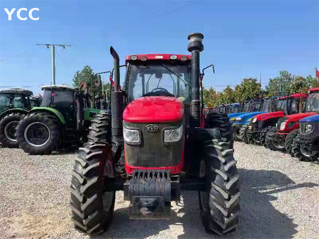 180hp Yto usó el tractor de 6 ruedas hechas en China