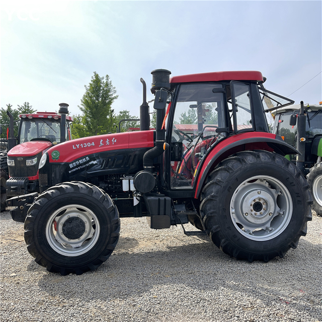 4WD 130HP Se usó un tractor de la granja de China yto con cabina